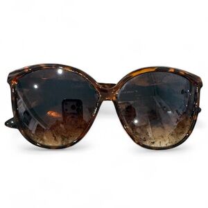 Nanette Lepore Women’s Sunglasses Brown Cheetah Leopard Print Shades